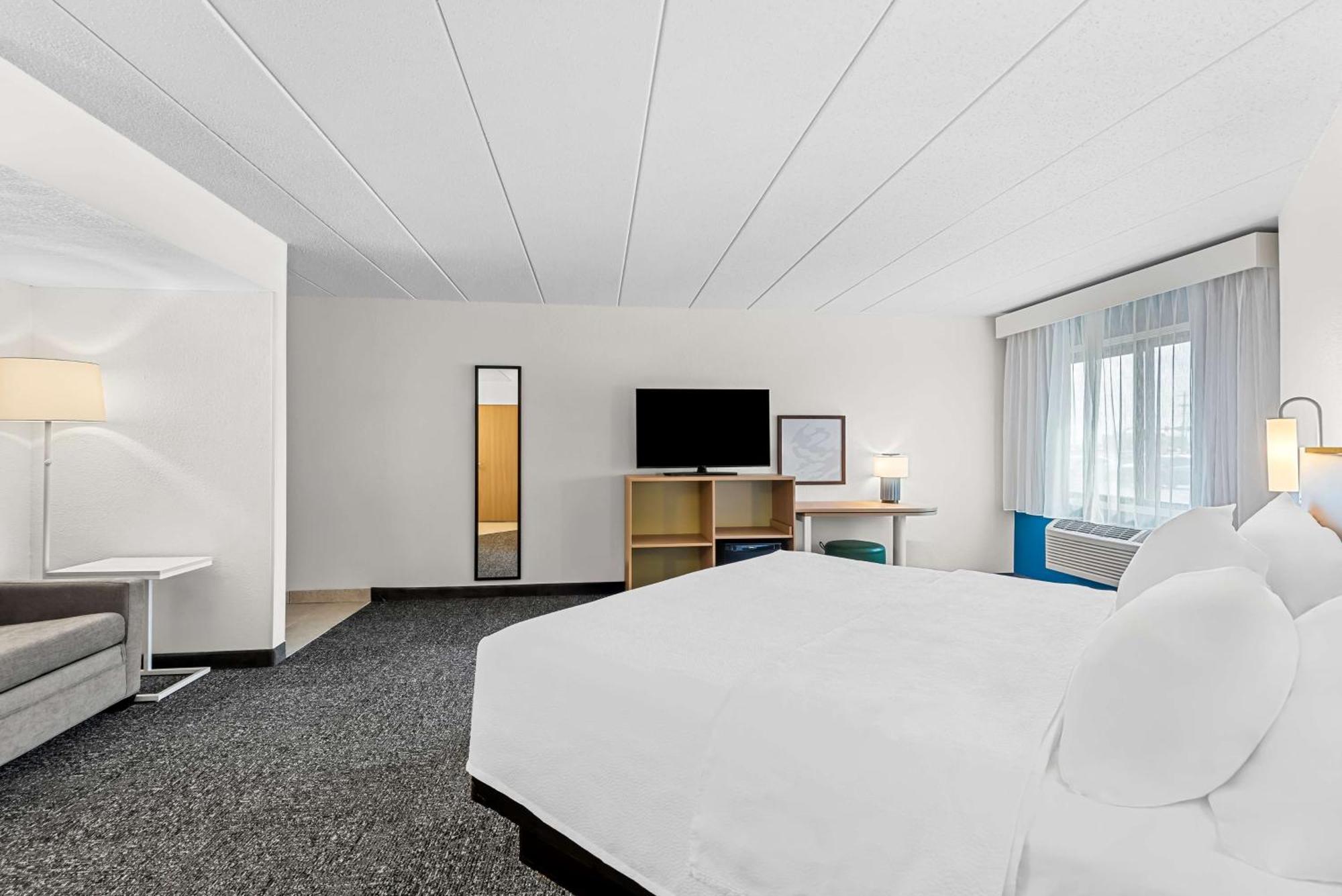 Spark By Hilton Cedar Falls Exterior photo