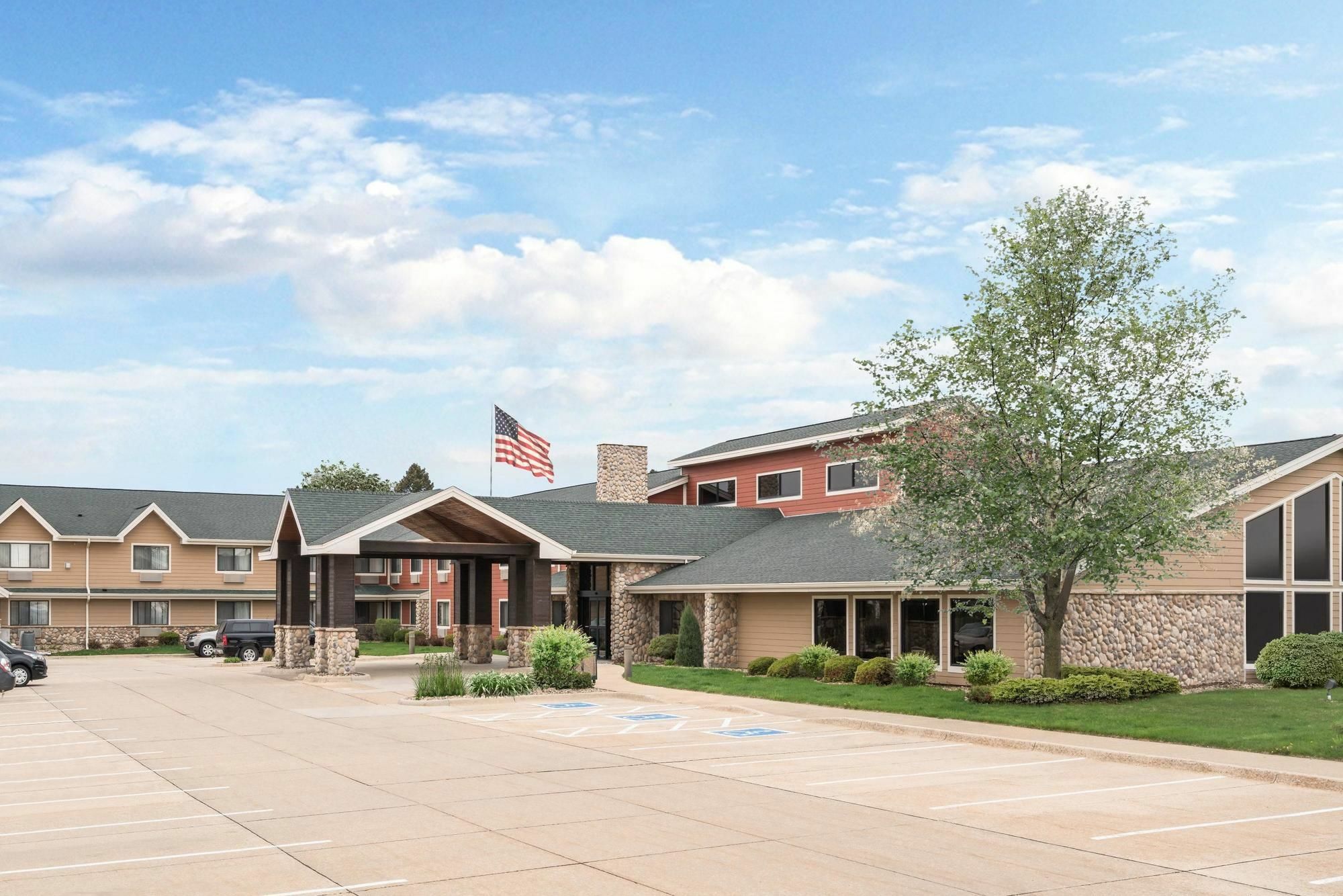 Spark By Hilton Cedar Falls Exterior photo